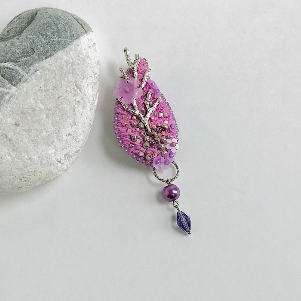 Embroidered Leaf Brooch | Pink Beaded Jewelry
